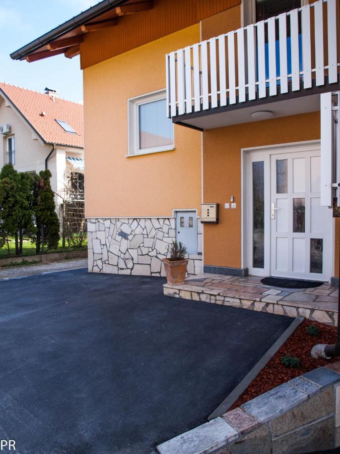 Radomlje Apartment Activity מראה חיצוני תמונה