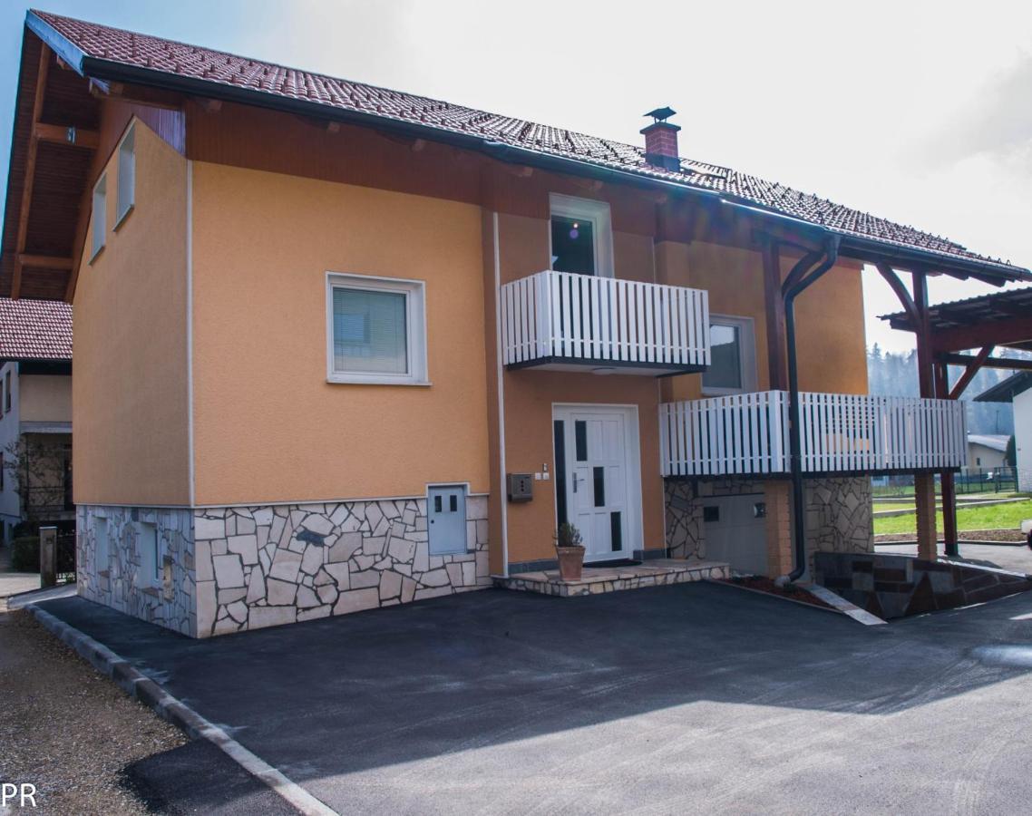 Radomlje Apartment Activity מראה חיצוני תמונה
