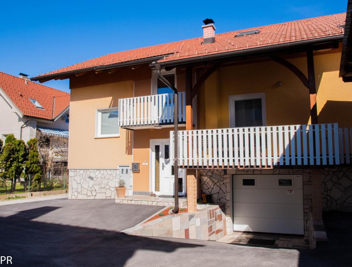 Radomlje Apartment Activity מראה חיצוני תמונה